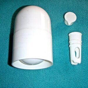 PAMPERED CHEF 4 PIECE LEMON AID JUICE EXTRACTOR, POUR & LEMON STORAGE CONTAINER